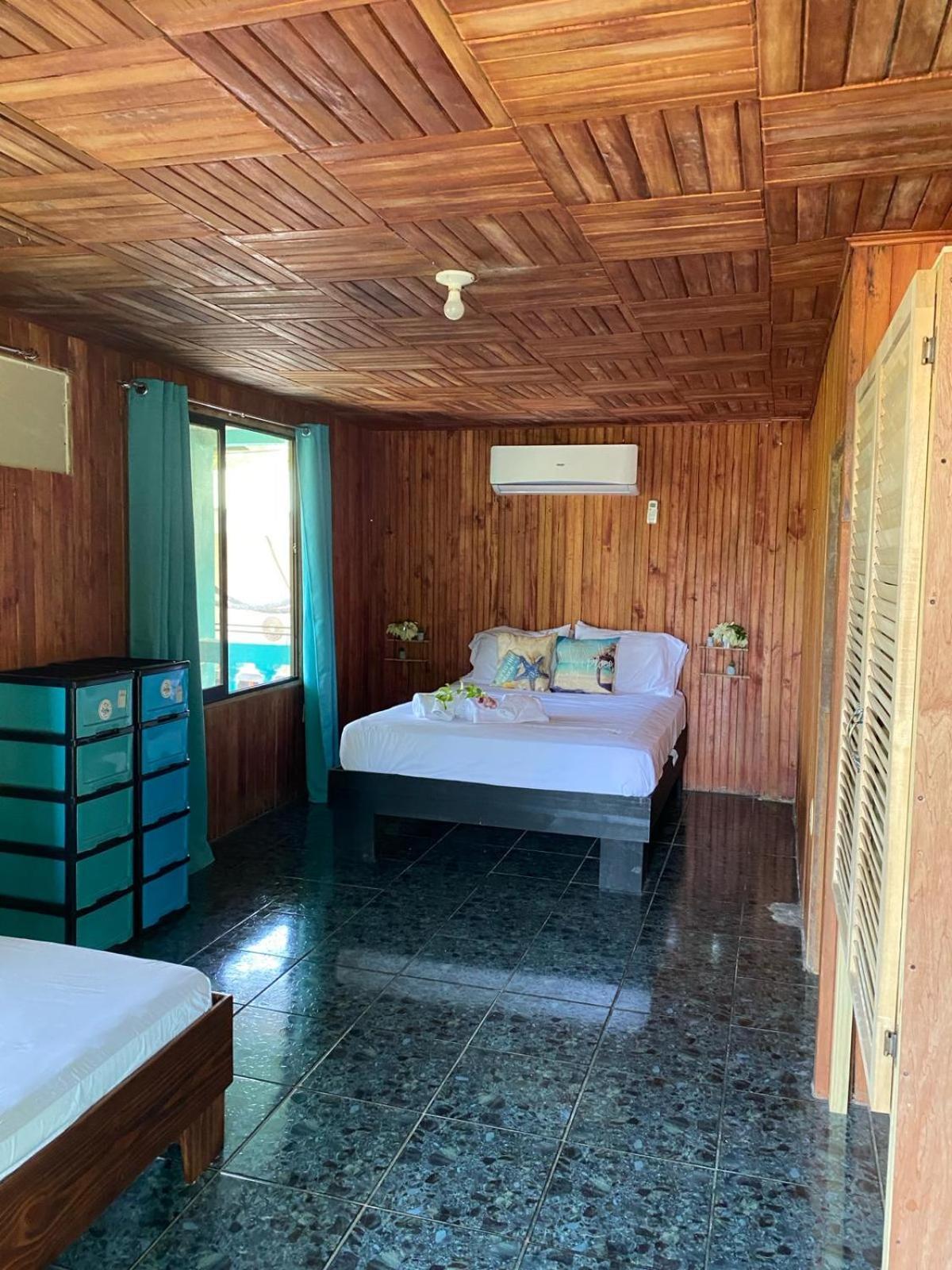 Al'S Beach Casa 乌维塔 外观 照片